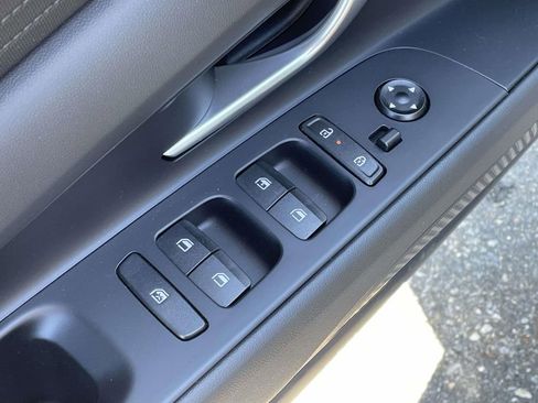 New 2026 Hyundai Elantra SE image 14