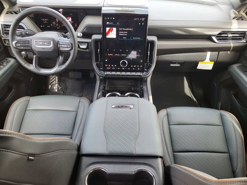 New 2026 GMC Yukon AT4 w/ AT4 Premium Package AWD/4WD image 9