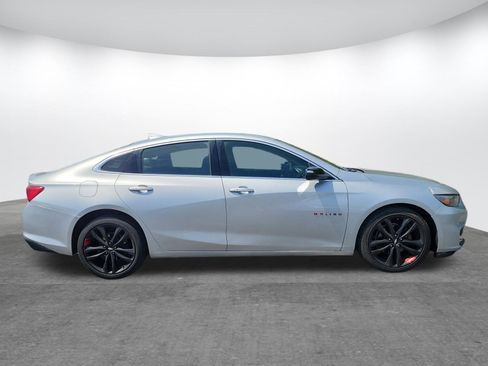 Used 2018 Chevrolet Malibu LT w/ Redline Edition image 2