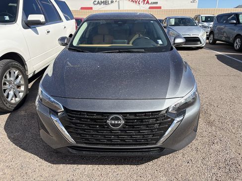 Used 2025 Nissan Sentra SV w/ SV Premium Package FWD image 3