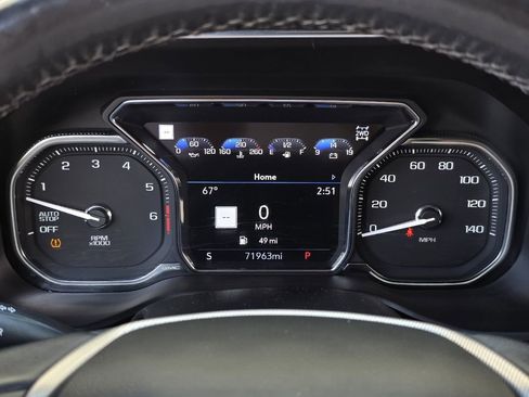 Used 2021 GMC Yukon Denali image 13