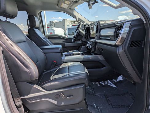 Used 2025 Ford F250 Lariat AWD/4WD image 30