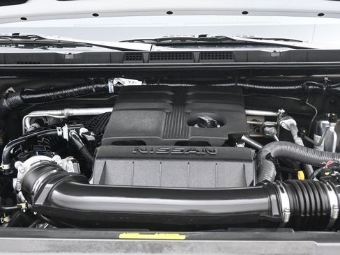 Certified 2025 Nissan Frontier SV image 25