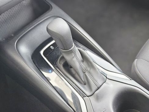 Used 2024 Toyota Corolla LE FWD image 25