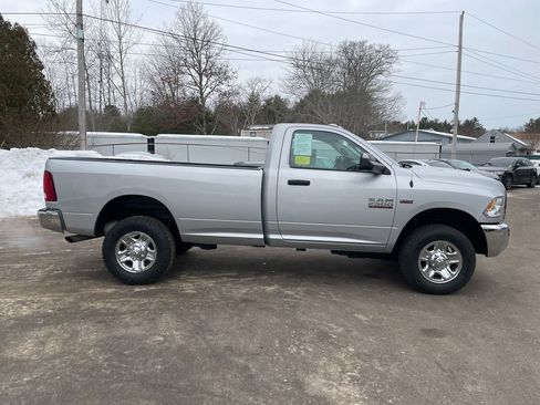 Used 2018 RAM 2500 Tradesman w/ Chrome Appearance Group image 4
