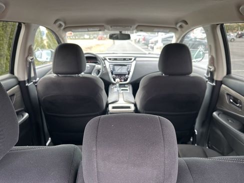 Used 2018 Nissan Murano SV image 39