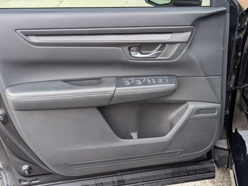 Used 2023 Honda CR-V EX image 11