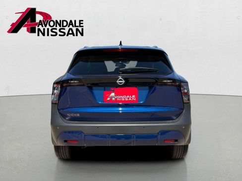 Used 2026 Nissan Kicks SV FWD image 5