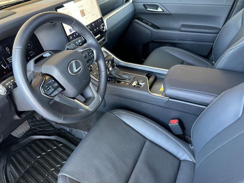 Used 2026 Lexus GX 550 w/ Accessory Package (31) AWD/4WD image 10