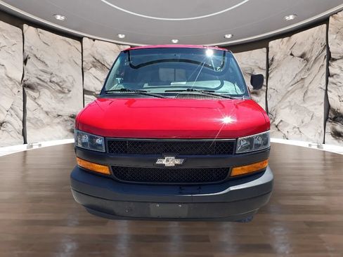 Used 2019 Chevrolet Express 2500 w/ Driver Convenience Package RWD image 4