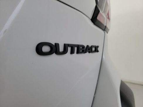 Used 2025 Subaru Outback Onyx Edition AWD/4WD image 8