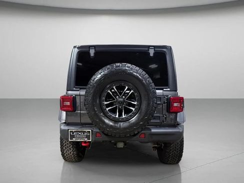 Used 2024 Jeep Wrangler Unlimited Rubicon w/ XTREMEE 35" Tire Package AWD/4WD image 4