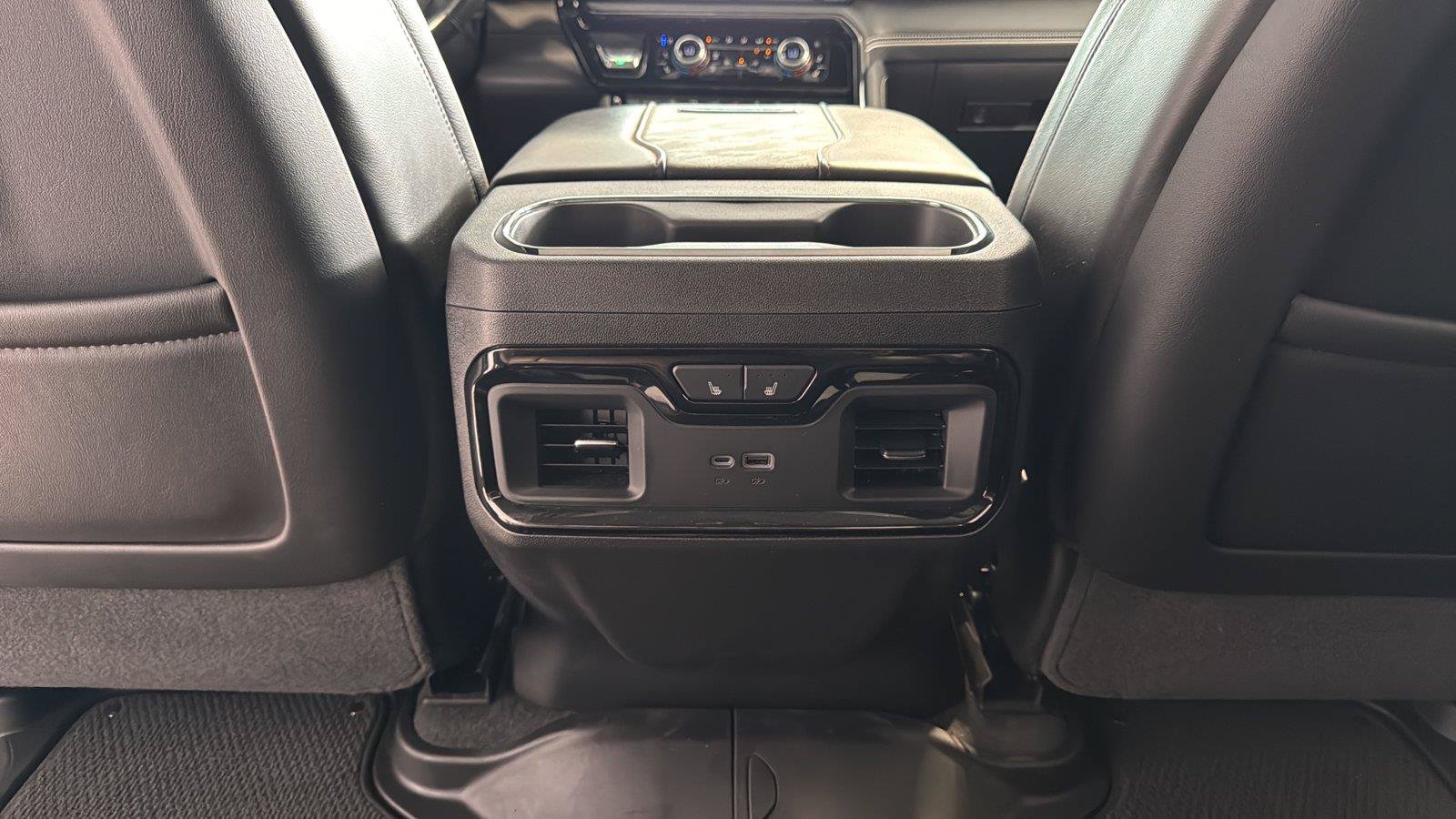 Used 2025 GMC Sierra 2500 AT4X AWD/4WD image 28