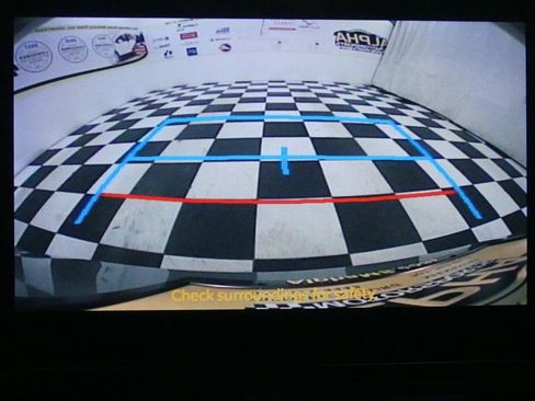 Used 2025 Toyota Sienna LE image 8