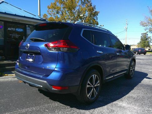 Used 2017 Nissan Rogue SL w/ SL Premium Package image 5