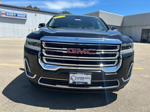 Used 2023 GMC Acadia SLE w/ Driver Convenience Package FWD image 2