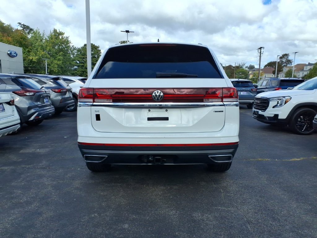 Used 2024 Volkswagen Atlas SE AWD/4WD image 6