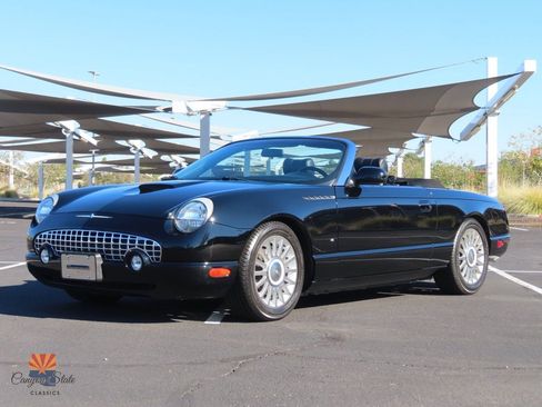 Used 2004 Ford Thunderbird image 8