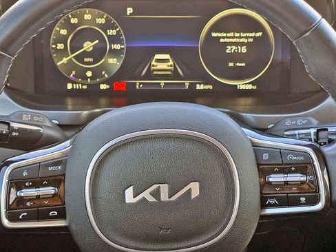 Used 2023 Kia Sorento SX image 7