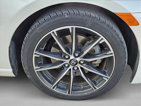 Used 2017 Toyota 86 image 21