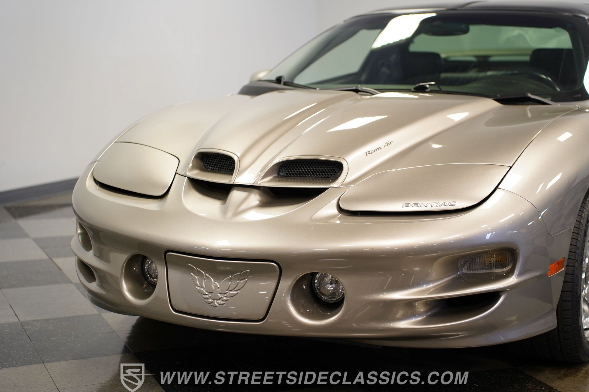 Used 2001 Pontiac Firebird Trans Am RWD image 20