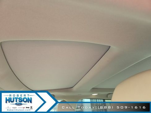 Used 2017 Nissan Maxima Platinum FWD image 21