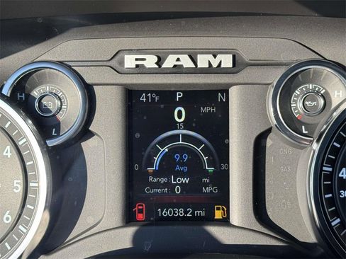 Used 2024 RAM 2500 Big Horn w/ Bed Utility Group image 24