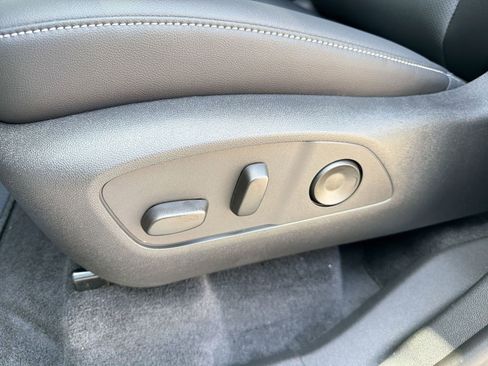 New 2026 Chevrolet Traverse LT w/ Midnight/Sport Edition FWD image 14