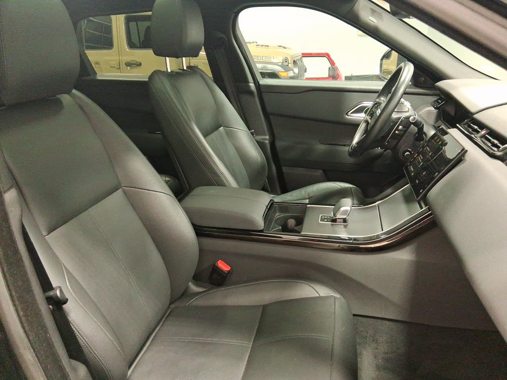 Used 2025 Land Rover Range Rover Velar Dynamic SE AWD/4WD image 41
