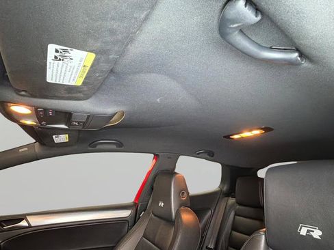 Used 2012 Volkswagen Golf R 2-Door image 31