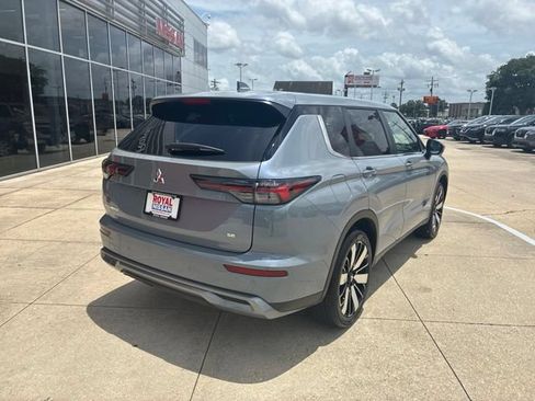 Used 2026 Mitsubishi Outlander SE FWD image 7