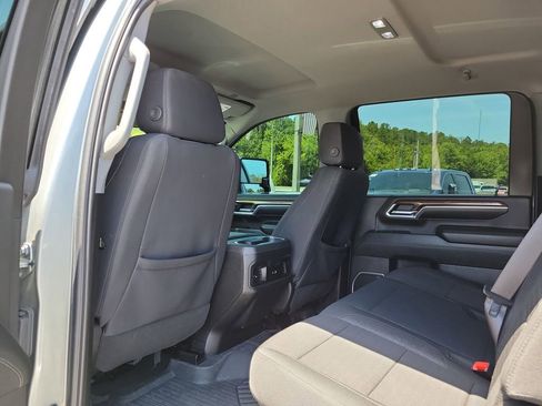 Used 2024 Chevrolet Silverado 2500 LT AWD/4WD image 14