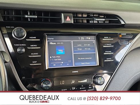 Used 2020 Toyota Camry SE w/ Convenience Package FWD image 17