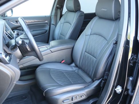 Used 2023 Buick Enclave Avenir w/ Avenir Technology Package AWD/4WD image 4