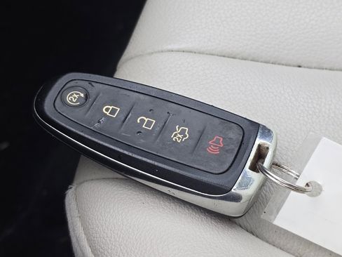 Used 2017 Ford Focus Titanium image 35