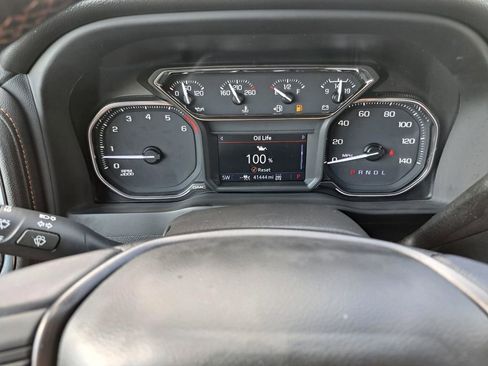 Used 2022 GMC Sierra 1500 AT4 w/ AT4 Premium Package image 11