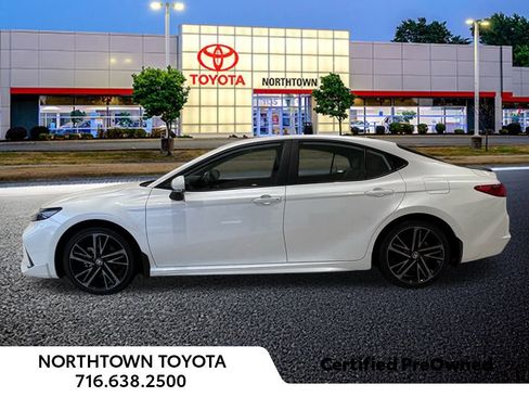 Used 2025 Toyota Camry XSE image 2
