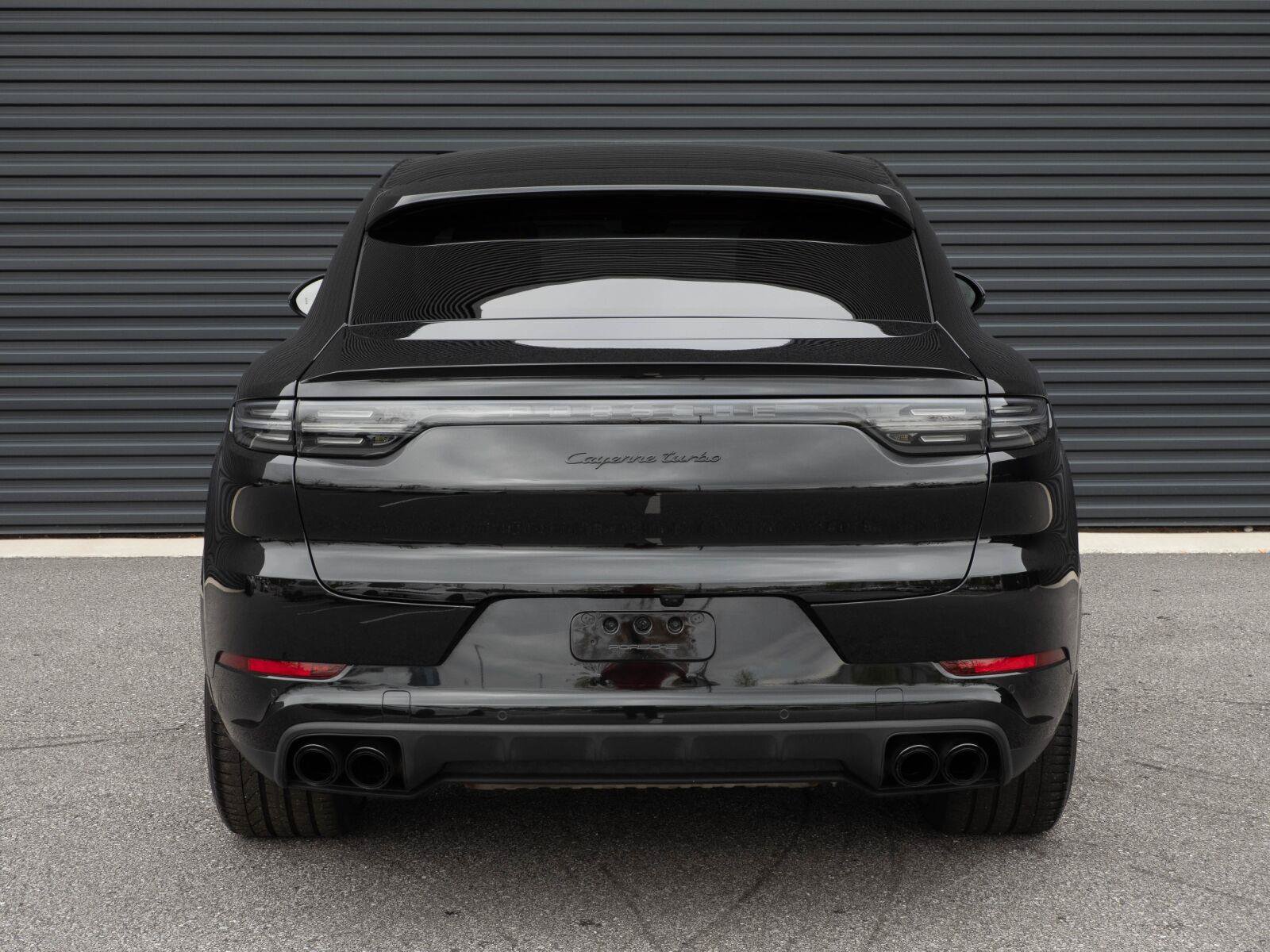 Certified 2023 Porsche Cayenne Turbo AWD/4WD image 30