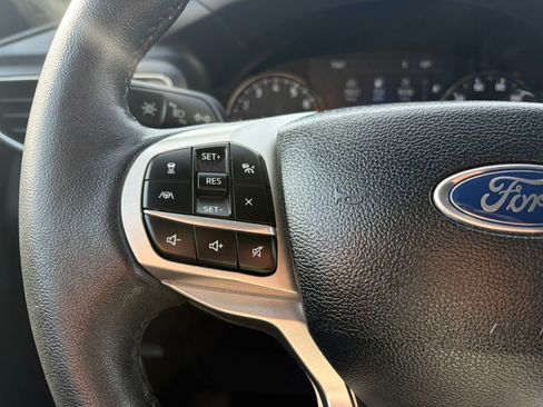 Used 2024 Ford Explorer Limited image 20