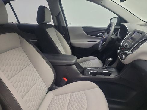 Used 2021 Chevrolet Equinox LS FWD image 21