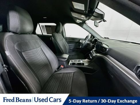 Used 2020 Ford Explorer XLT AWD/4WD image 33