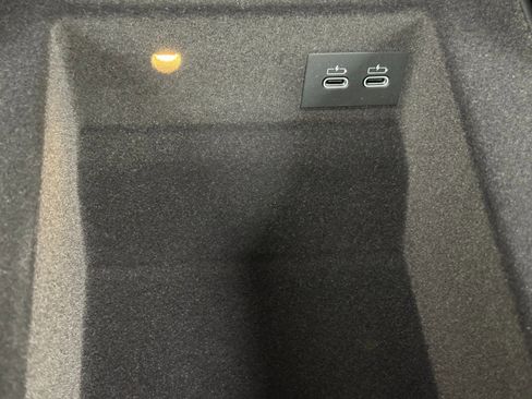 Used 2023 BMW 740i w/ Parking Assistance Package image 44