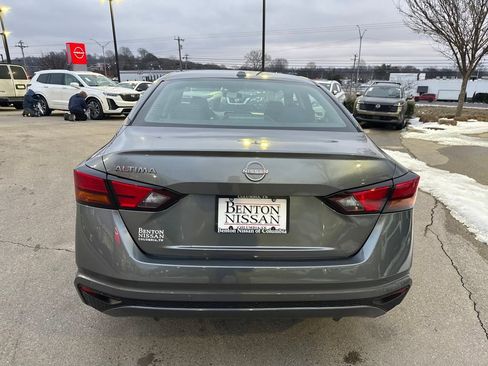 Certified 2025 Nissan Altima 2.5 SV image 6