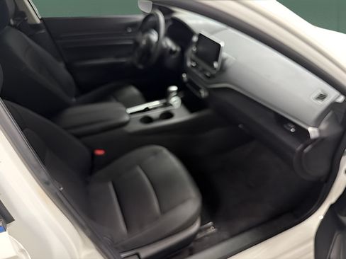 Used 2025 Nissan Altima 2.5 S FWD image 14