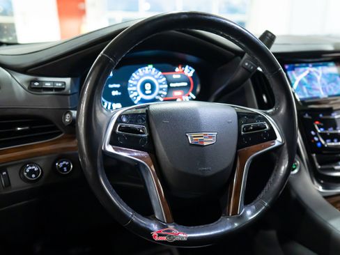 Used 2020 Cadillac Escalade ESV Luxury w/ Escalade Sport Edition AWD/4WD image 24