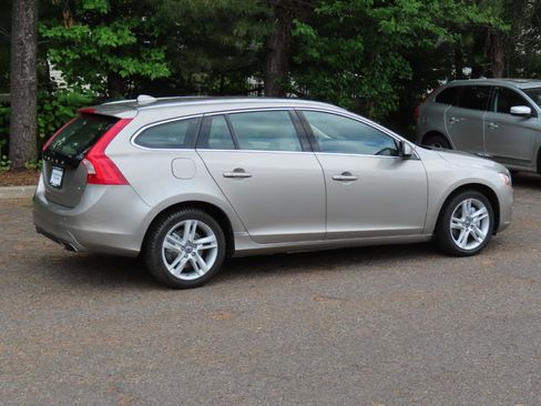 Used 2015 Volvo V60 T5 Premier AWD/4WD image 20