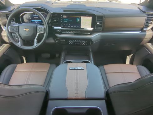 Used 2026 Chevrolet Silverado 3500 High Country w/ High Country Premium Package AWD/4WD image 13