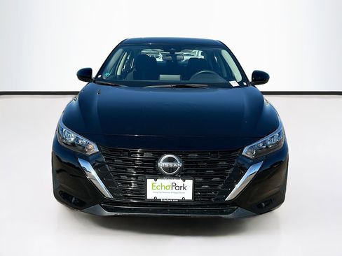 Used 2024 Nissan Sentra SV image 2