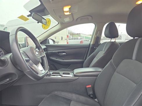 Used 2021 Nissan Sentra SV image 11