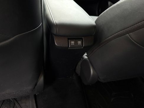 Used 2021 Toyota Prius 20th Anniversary Edition image 14